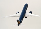 Novo avião da Boeing surpreende ao decolar quase na vertical