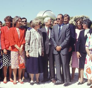 La familia real española, el presidente alemán Richard von Weizsacker y otros invitados, en la inauguración del Observatorio del Teide en 1985.