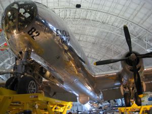 El Enola Gay, desde el que se lanzó la bomba atómica de Hiroshima