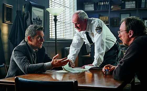 Ethan Hawke en una escena de 'Regresión', de Alejandro Amenábar Ethan Hawke en una escena de 'Regresión', de Alejandro Amenábar