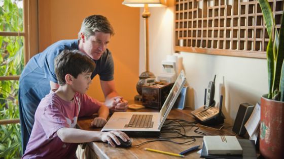 Los comportamientos que adquieren nuestros padres por el entorno los heredan los hijos