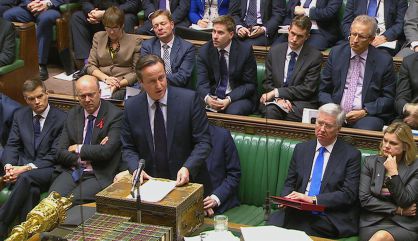 Cameron hoy en su intervención en la Cámara de los Comunes. Cameron hoy en su intervención en la Cámara de los Comunes.