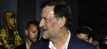 Mariano Rajoy momento despues de ser agredido.