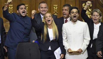 Los diputados opositores, en la Asamblea.