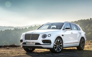 Bentley Bentayga.