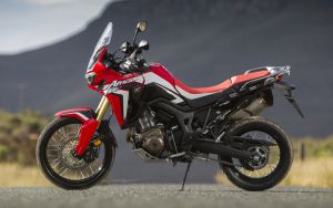 El nuevo motor, de dos cilindros y 998cc, rinde 95 CV a 7.500 revoluciones.