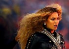 Beyonce durante el medio tiempo de la Super Bowl.