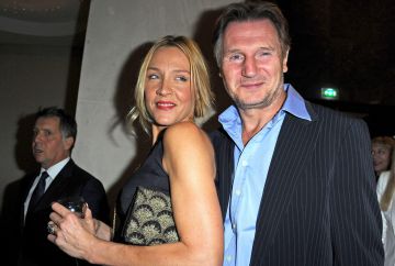 Liam Neeson y Freya St. Johnston, en una fiesta en París en 2011.