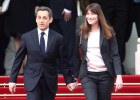 Carla Bruni aplaza su disco para no eclipsar la campaña de Sarkozy