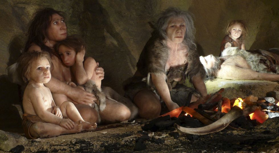Una familia neandertal representada en el museo de Kaprina (Croacia).