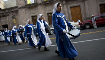 Monjas de Monterrey en Michoacán por la visita del Papa.
