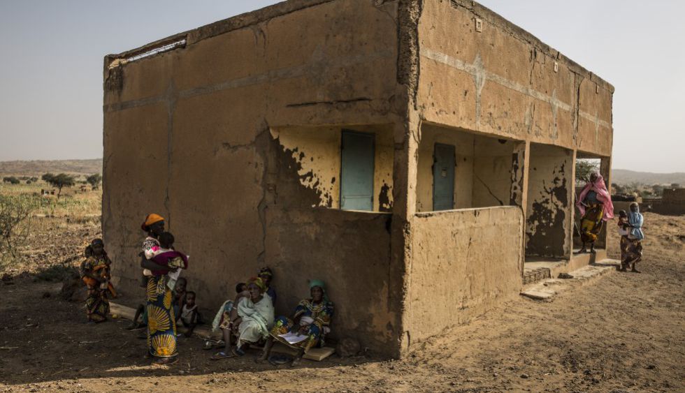 FOTOGALERÍA: En Kwoe se vacuna todos los días. No hace falta ir a buscar a los niños ya que ellos mismos acuden al centro de salud.