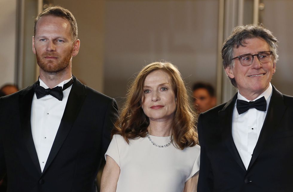 Joachim trier, Isabelle Hupert y Gabriel Byrne en la pasada edición del festival de cine de Cannes. Joachim trier, Isabelle Hupert y Gabriel Byrne en la pasada edición del festival de cine de Cannes.