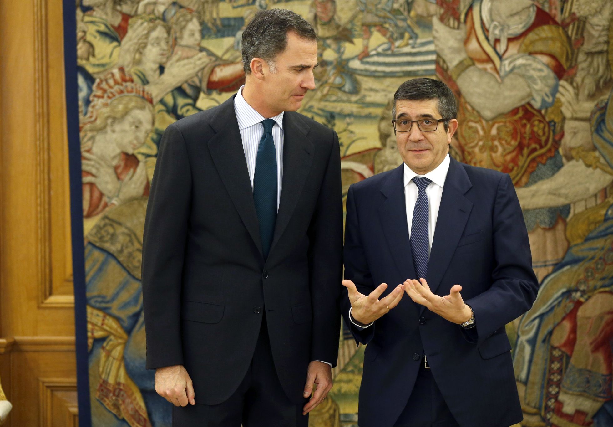 Felipe VI, durante la reunión con el presidente del Congreso, Patxi López, el 25 de enero. Felipe VI, durante la reunión con el presidente del Congreso, Patxi López, el 25 de enero.