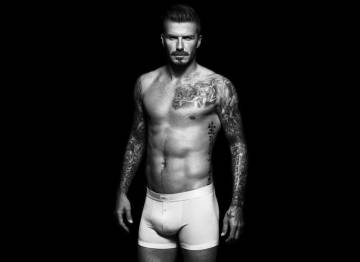 David Beckham lleva unos boxer de la línea de ropa interior que diseñó para H&M.