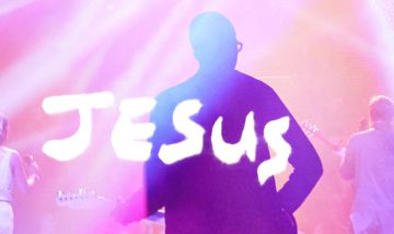 ¿Una imagen promocional de Hillsong o una portada de Kanye West? ¿Una imagen promocional de Hillsong o una portada de Kanye West?