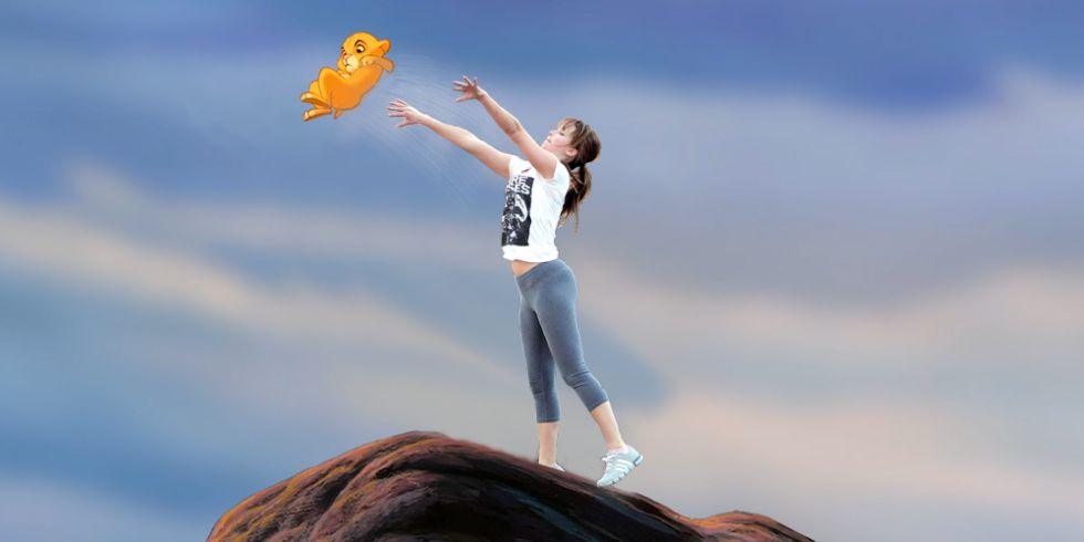 Jennifer Lawrence jugando al baloncesto, el 'meme' más surrealista de Internet Jennifer Lawrence jugando al baloncesto, el 'meme' más surrealista de Internet