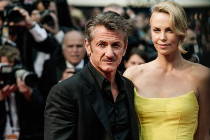 Sean Penn y Charlize Theron. Sean Penn y Charlize Theron.