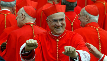 El cardenal Tarcisio Bertone, en una foto de 2012.