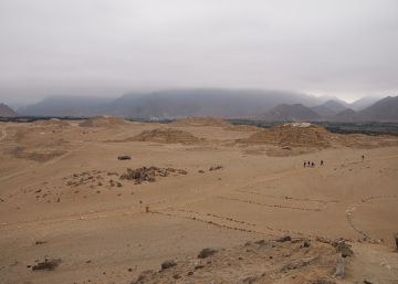 Descubren una momia de 4.500 años de antigüedad en Perú Descubren una momia de 4.500 años de antigüedad en Perú