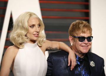 Elton John y Lady Gaga diseñan moda solidaria Elton John y Lady Gaga diseñan moda solidaria