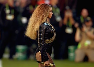 Beyoncé en la Super Bowl 2016. Beyoncé en la Super Bowl 2016.