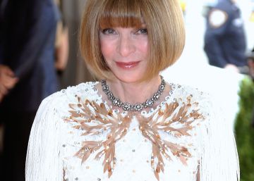 NEW YORK, NY - MAY 02: Anna Wintour attends "Manus x Machina: Fashion in an Age of Technology", the 2016 Costume Institute Gala at the Metropolitan Museum of Art on May 02, 2016 in New York, New York.Ê (Photo by Taylor HillFilmMagic) NEW YORK, NY - MAY 02: Anna Wintour attends "Manus x Machina: Fashion in an Age of Technology", the 2016 Costume Institute Gala at the Metropolitan Museum of Art on May 02, 2016 in New York, New York.Ê (Photo by Taylor HillFilmMagic)