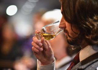 ¿Es el whisky el nuevo 'gin tonic'?