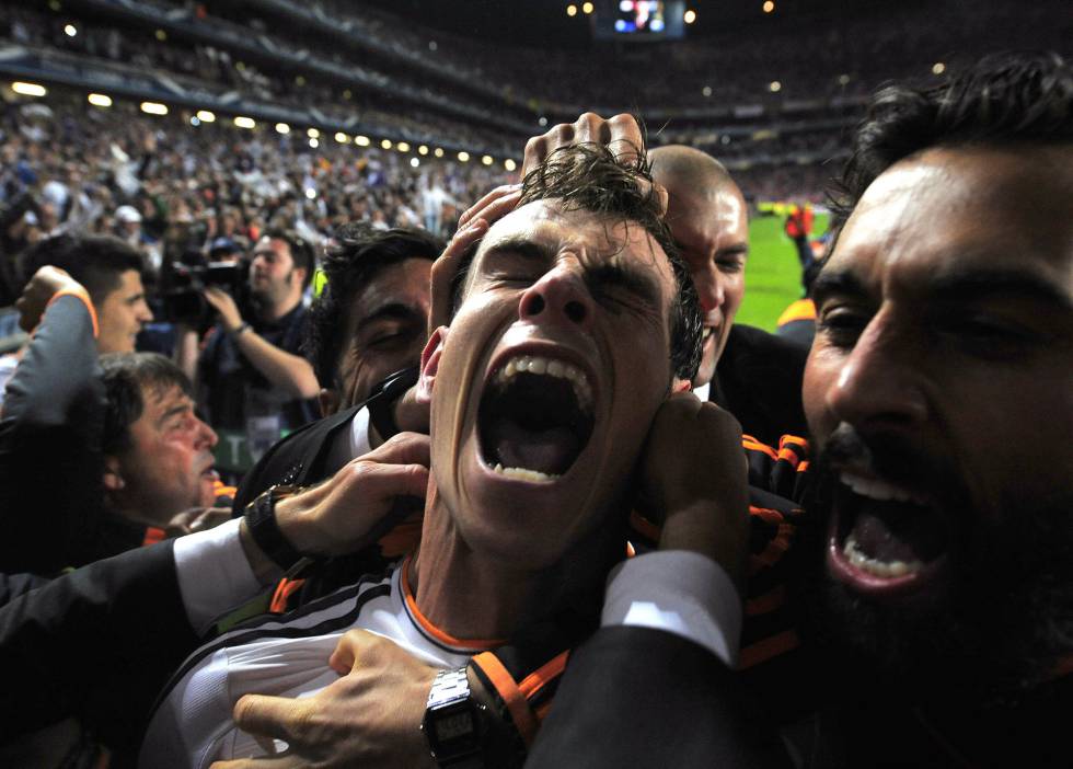 Gareth Bale celebra la Champions que ganó el Real Madrid al Atlético el pasado 24 de mayo de 2014, en Lisboa. 