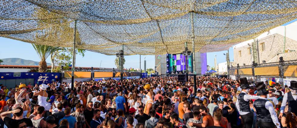 Ver amanecer, ver atardecer y ver anochecer. Tres de las cosas que más les gusta hacer a quienes han visitado Space Ibiza. Ver amanecer, ver atardecer y ver anochecer. Tres de las cosas que más les gusta hacer a quienes han visitado Space Ibiza.