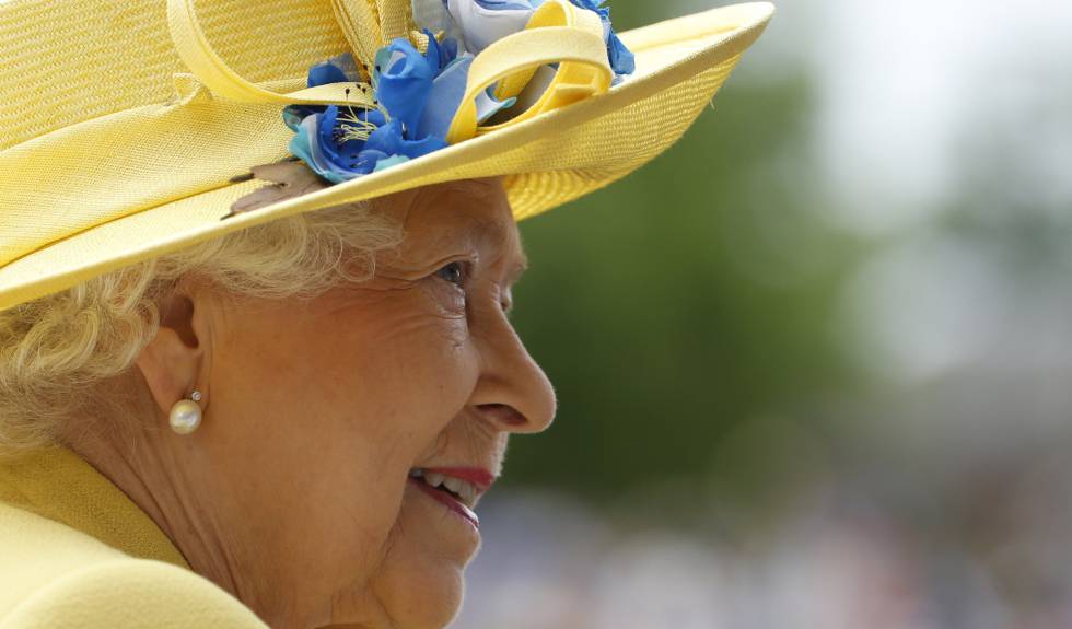 La reina Isabel II a su llegada a Ascot.
