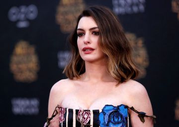 Anne Hathaway, em campanha por licença-maternidade e paternidade