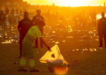 Fi de festa a les platges de Barcelona