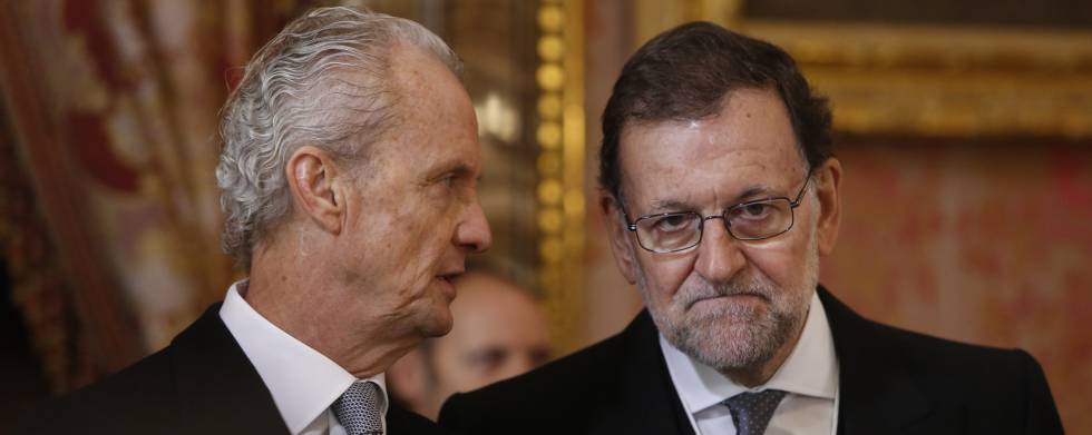 Pedro Morenés, ministro de Defensa, con Mariano Rajoy
