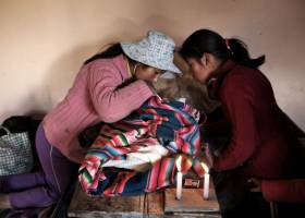 Fusión de tradición y ciencia en la medicina boliviana