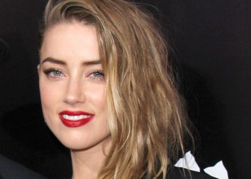 Amber Heard acusa a Johnny Depp de obstaculizar el proceso de divorcio Amber Heard acusa a Johnny Depp de obstaculizar el proceso de divorcio