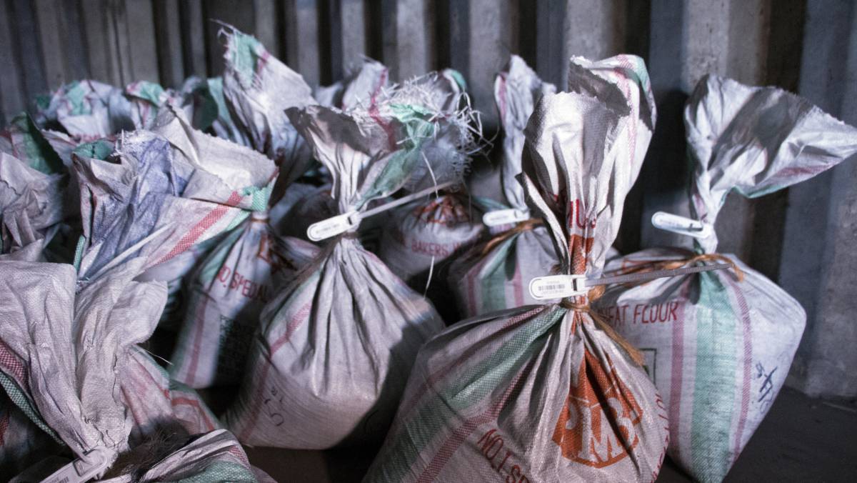 Bolsas de wolframio ya etiquetadas, para que su origen pueda ser trazado. Bolsas de wolframio ya etiquetadas, para que su origen pueda ser trazado.