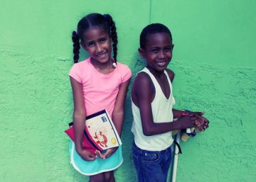 La niña que cambió las piedras por los libros La niña que cambió las piedras por los libros