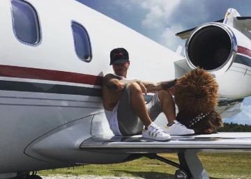 J Balvin sufre un accidente con su avión J Balvin sufre un accidente con su avión
