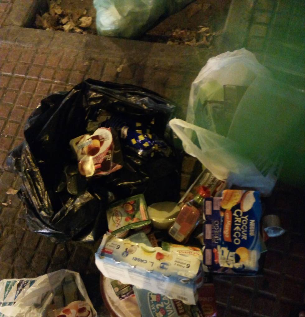 Así es como empecé a comer de la basura (capítulo dos) Así es como empecé a comer de la basura (capítulo dos)