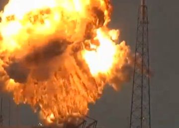 Así fue la explosión del cohete Falcon 9 de SpaceX en Cabo Cañaveral Así fue la explosión del cohete Falcon 9 de SpaceX en Cabo Cañaveral