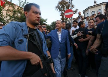 Libertad para Asli Erdogan Libertad para Asli Erdogan
