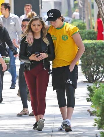 Chloe Grace Moretz, la única novia conocida de Brooklyn.