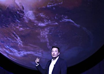 Elon Musk durante su conferencia                                                                                                                 Elon Musk durante su conferencia