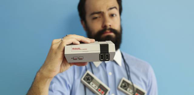 Vuelve la Nintendo, pero ahora es más retro y cabe en tu mano Vuelve la Nintendo, pero ahora es más retro y cabe en tu mano