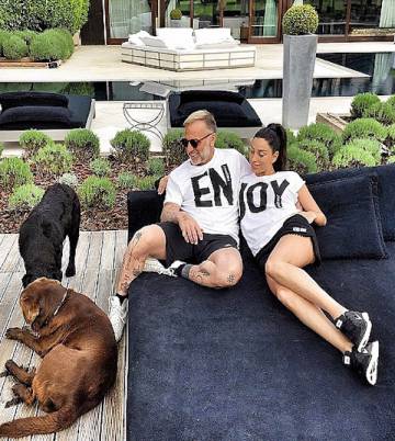 Así es Gianluca Vacchi, el millonario que revienta Instagram con su vídeo de 'La bicicleta' Así es Gianluca Vacchi, el millonario que revienta Instagram con su vídeo de 'La bicicleta'
