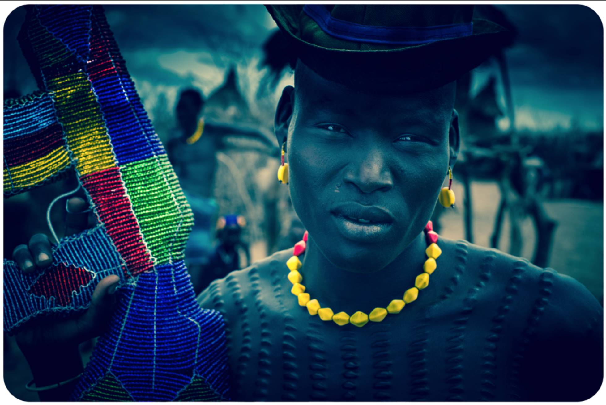 Arte frente a la violencia armada contra hombres y bestias Arte frente a la violencia armada contra hombres y bestias