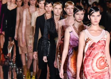 Desfile de Givenchy, en París. Desfile de Givenchy, en París.
