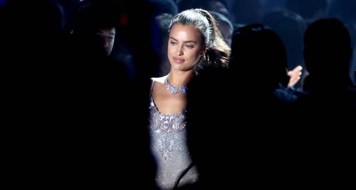 Irina Shayk en la gala amFAR 2016. Irina Shayk en la gala amFAR 2016.