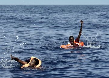 Miles de migrantes rescatados en el Mediterráneo Miles de migrantes rescatados en el Mediterráneo